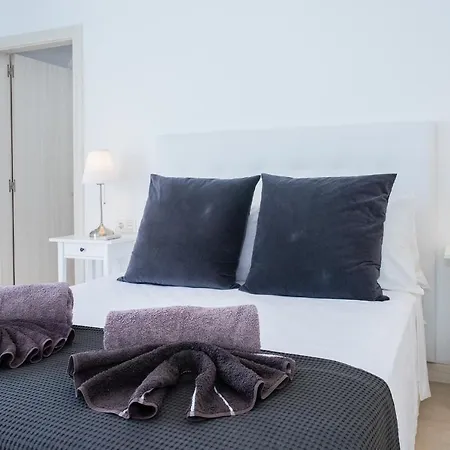 3-bed In Playa Blanca By Retreat Villas Vila *